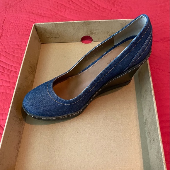 Demin 4 inch Wedges. - Picture 2 of 6